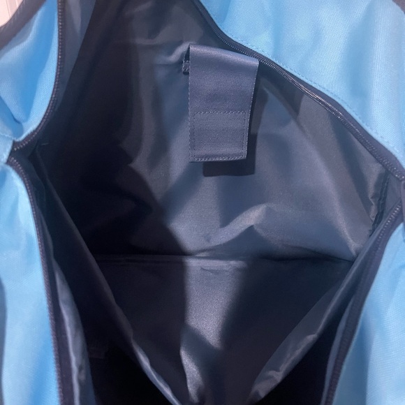 Disney’s Stitch Insulated Tote Bag. NWT - Picture 9 of 11